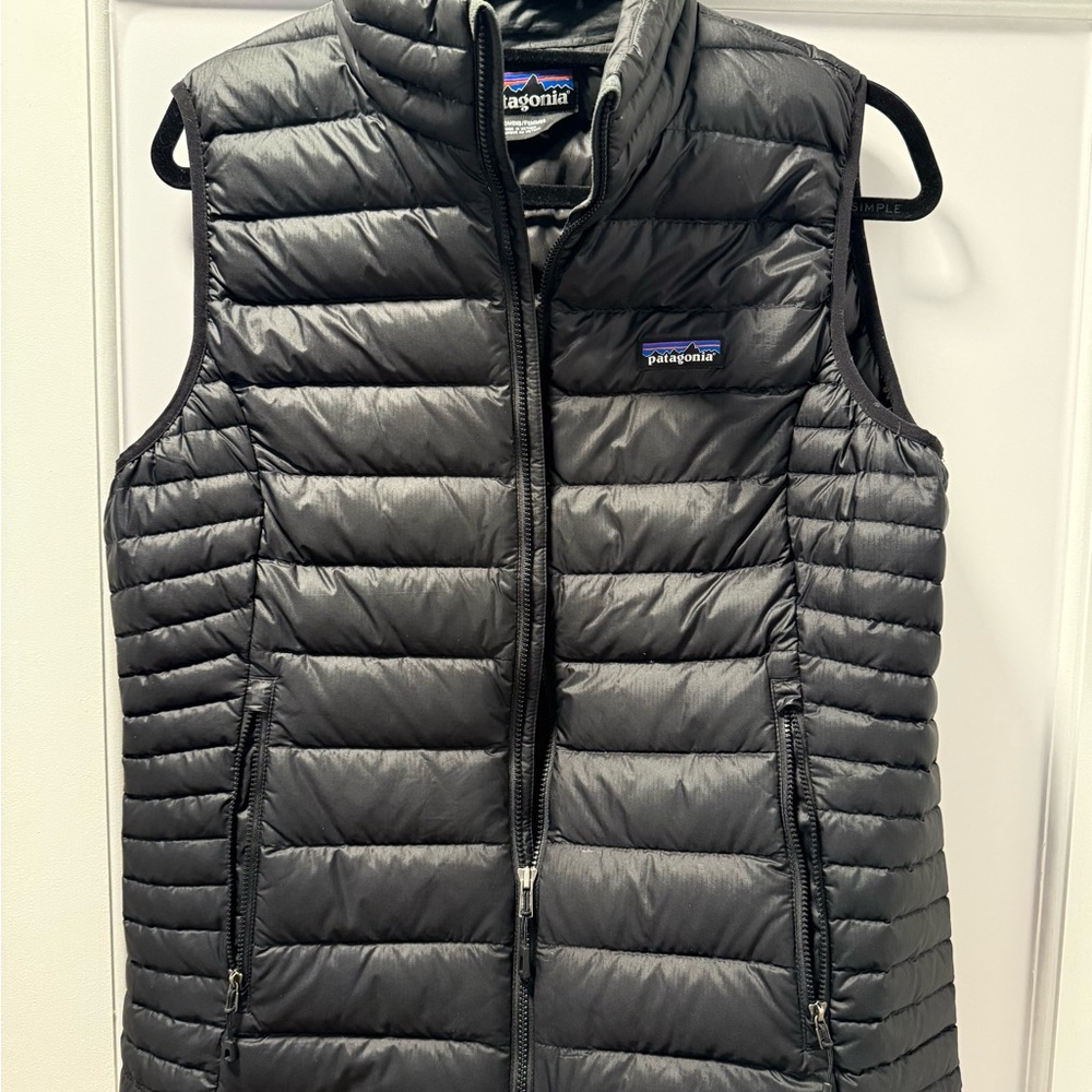 Women’s Patagonia Black Puffer Vest